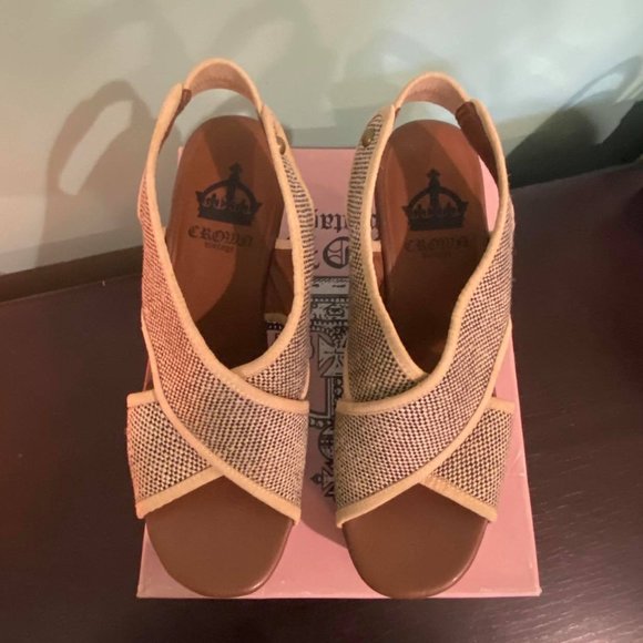 CROWN VINTAGE Beige Canvas Wedge Slip On Open Toe - Picture 5 of 9